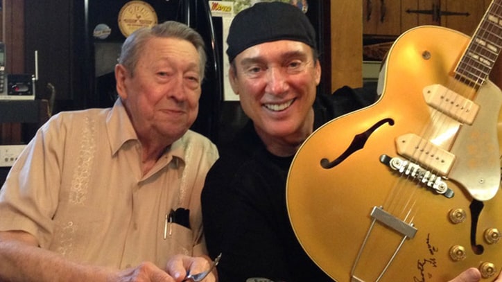 Ronnie McDowell on Scotty Moore Friendship, Elvis Connection
