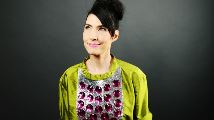 Why Kathleen Hanna Spoke Up About 'Violent Alcoholic' Dad on New LP