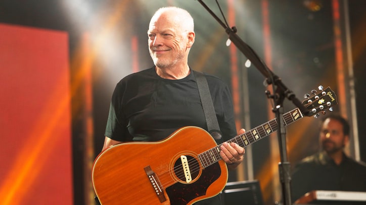 See David Gilmour Play 'One of These Days' for First Time in 22 Years