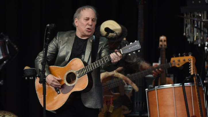 Paul Simon Shines Through Rain at Tour-Ending Home-Borough Show