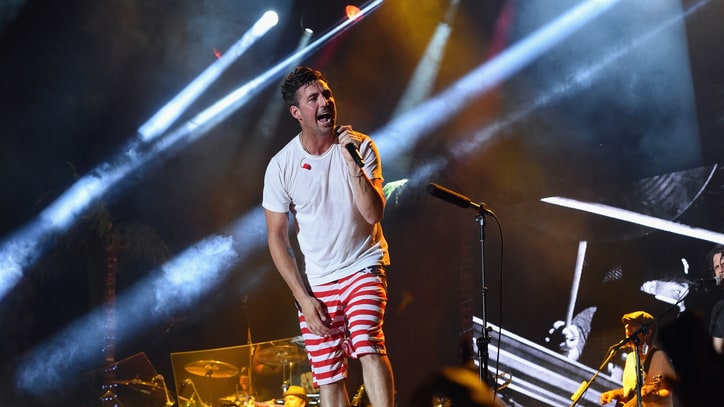 Hear Jake Owen's Laid-Back 'Good Company'
