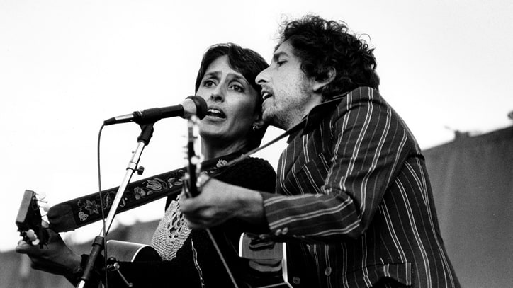 Flashback: Bob Dylan and Joan Baez Cover Jimmy Buffet in 1982