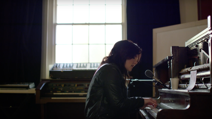 See Brandy Clark's Gorgeous, Piano-Driven 'You Can Come Over'