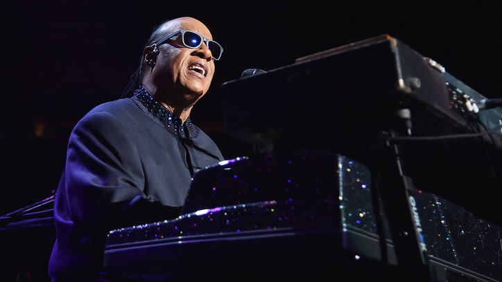 Stevie Wonder: 'Choose Love Over Hate, Right Over Wrong'