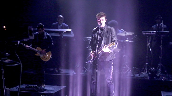 See Shawn Mendes Promise to 'Treat You Better' on 'Fallon'