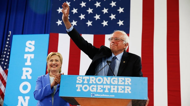 Bernie Sanders Endorses Hillary Clinton