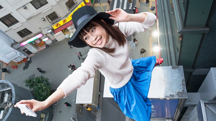 Death by Selfie: 11 Disturbing Stories of Social Media Pics Gone Wrong