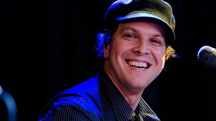 Gavin DeGraw Attacked in Manhattan