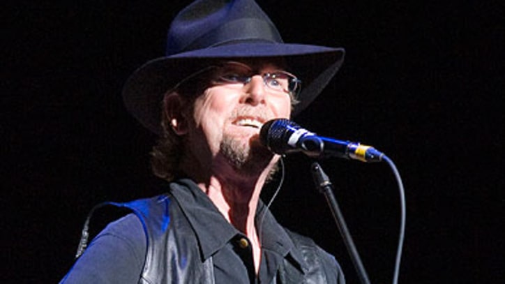 Roger McGuinn Busy with New CD, DVD, Benefit