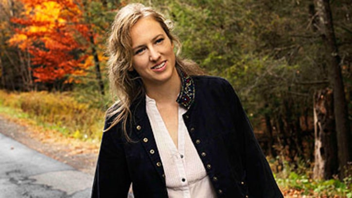 Exclusive Download: Ana Egge's Mournful, Gorgeous 'Hole in Your Halo'