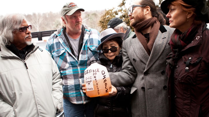 Yoko Ono and Sean Lennon Lead a Tour Through Fracking Country