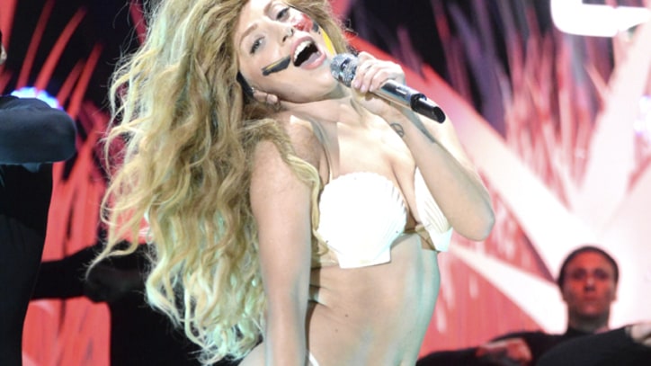 The Hottest Live Moments from the 2013 VMAs