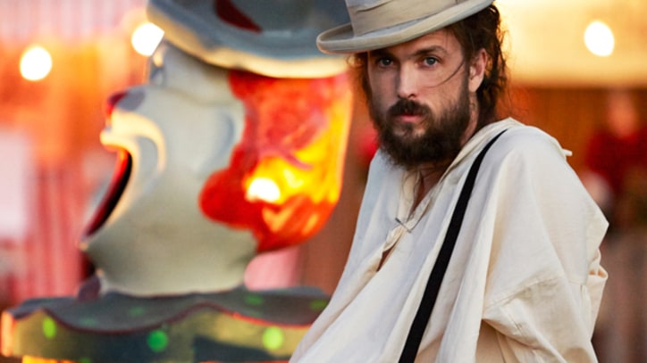 Edward Sharpe and the Magnetic Zeros at 'Big Top'