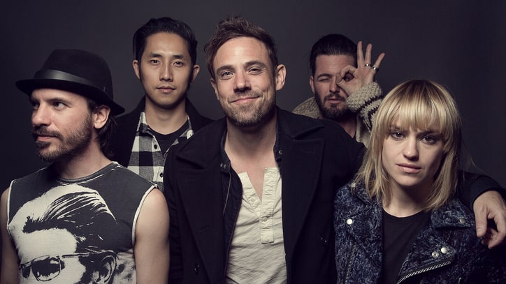 The 91X Holiday Bonus Show