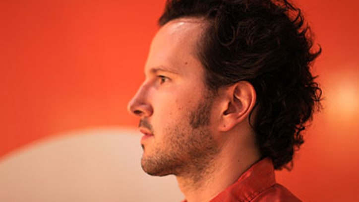 Exclusive Download: Mason Jennings' Playful New Track 'Raindrops on the Kitchen Floor'