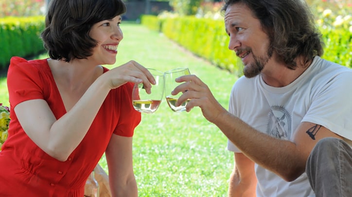 Eddie Vedder, Joanna Newsom to Guest Star on 'Portlandia'