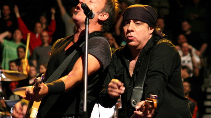 Five Things We'd Like to Know About Bruce Springsteen's Tour and Album