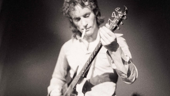 Ex-Fleetwood Mac Guitarist Bob Weston Dead at 64