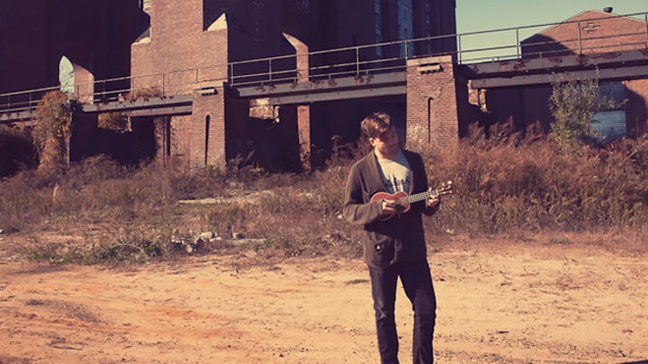 Exclusive Premiere: Anthony Green's Catchy 'Right Outside'
