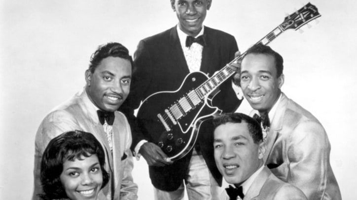 Rock and Roll Hall of Fame Adds Six Backing Groups to the Class of 2012