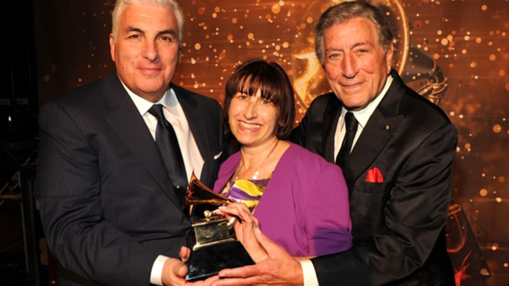 Tony Bennett Defends Drug Comments After Whitney Houston's Death