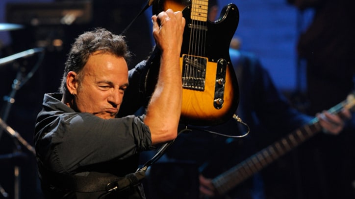 Bruce Springsteen Kicks Off 2012 Tour at New York's Apollo Theater