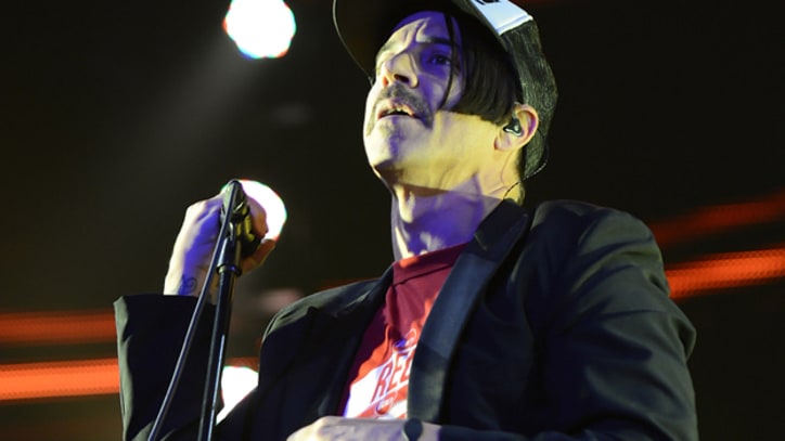 Red Hot Chili Peppers Catalog Arrives on Spotify