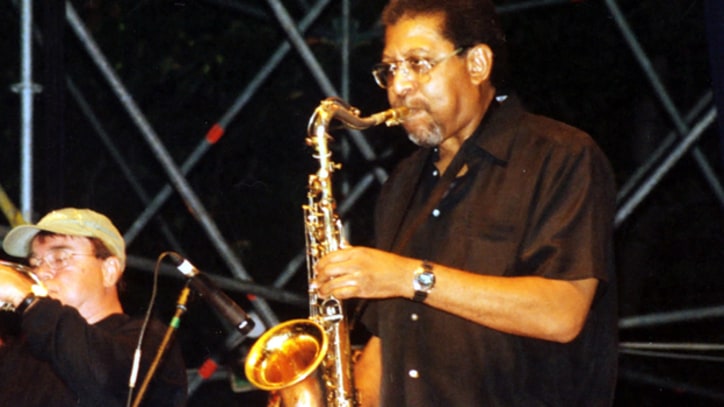 Andrew Love, Memphis Horns Saxophonist, Dead at 70