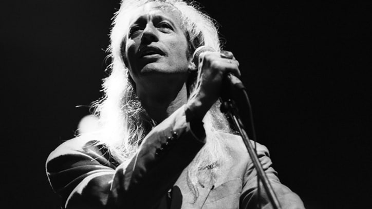 Robin Gibb, Bee Gees Co-Founder, Dead at 62