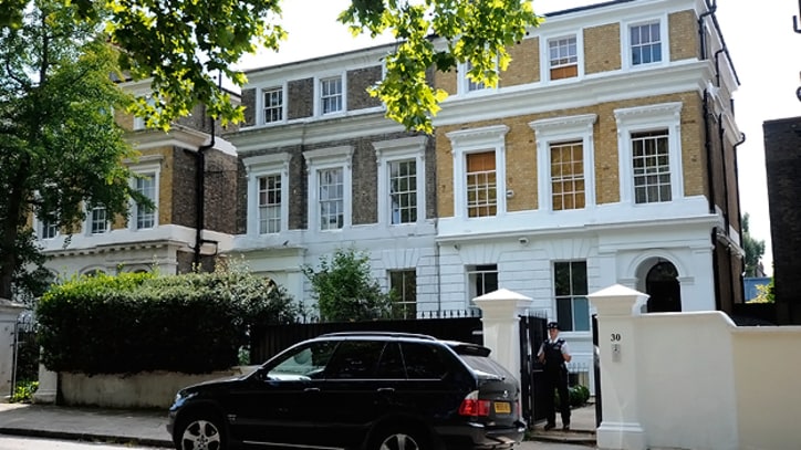 Amy Winehouse's Family Selling Late Singer's Home