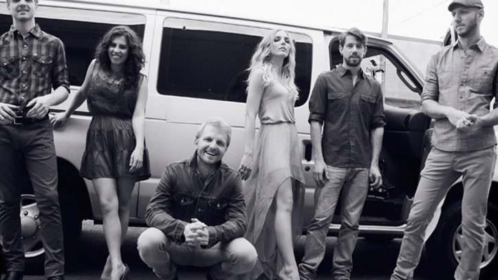 Album Premiere: Delta Rae's 'Carry the Fire'