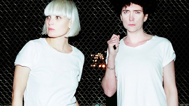 Song Premiere: The Raveonettes, 'Observations'