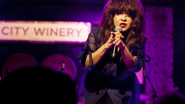 Ronnie Spector Opens One-Woman Show in New York