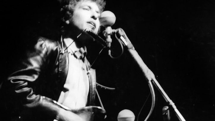 Experts: Bob Dylan's Long-Lost Newport Folk Festival Electric Guitar Found In New Jersey