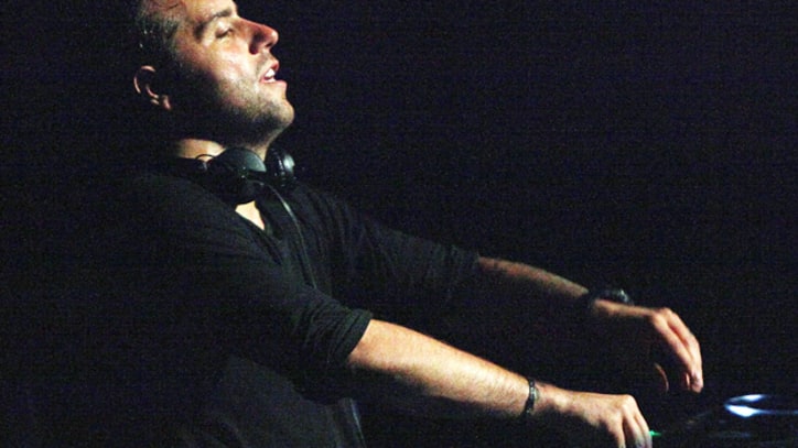Three Stabbed During Swedish House Mafia Show