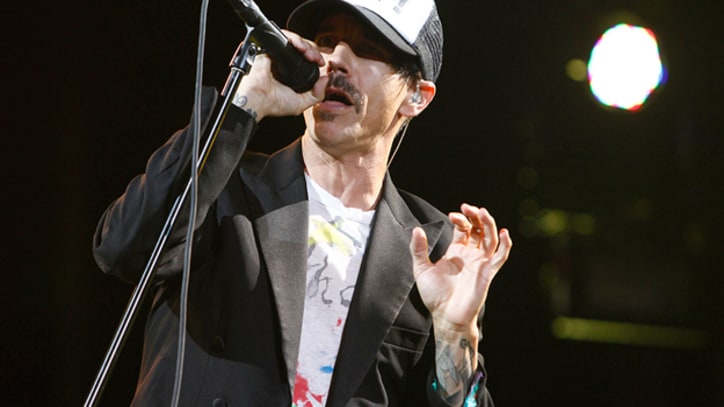 Red Hot Chili Peppers, Avicii Battle Severe Thunderstorms at Lollapalooza