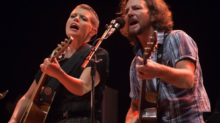 Song Premiere: Eddie Vedder and Natalie Maines, 'Golden State' (Live)