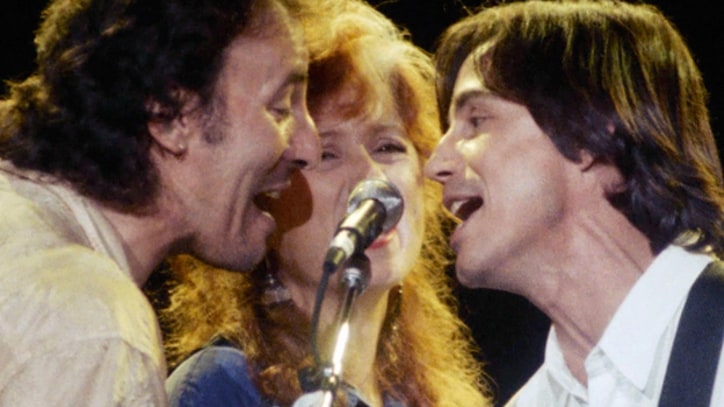 Bruce Springsteen Returns: Joins Bonnie Raitt, Jackson Browne For Christic Benefit