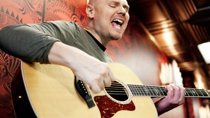 Billy Corgan Opens New Hometown Business With Acoustic Set
