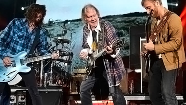 Neil Young, Black Keys and Foo Fighters Rock the Global Citizen Festival
