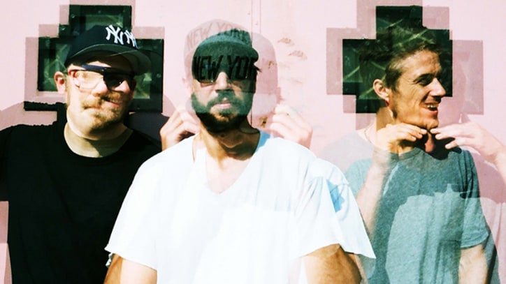 Win Win, 'Double Vision' – Album Premiere