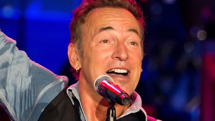 Bruce Springsteen Outlines His Support for Obama
