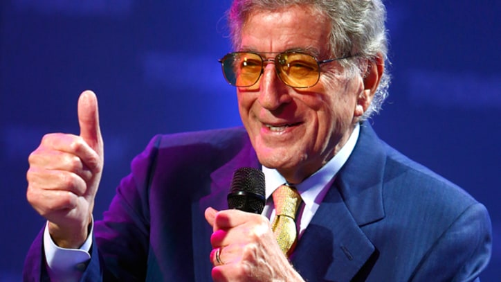 Tony Bennett Courts Latin Music Stars for 'Viva Duets' Album
