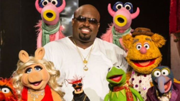 'Voice' Stars, Muppets Join Cee Lo Green In Vegas For Early Holiday Celebration