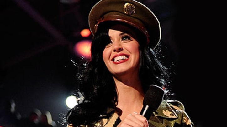 VH1 Divas Katy Perry, Nicki Minaj, Paramore 'Salute the Troops'