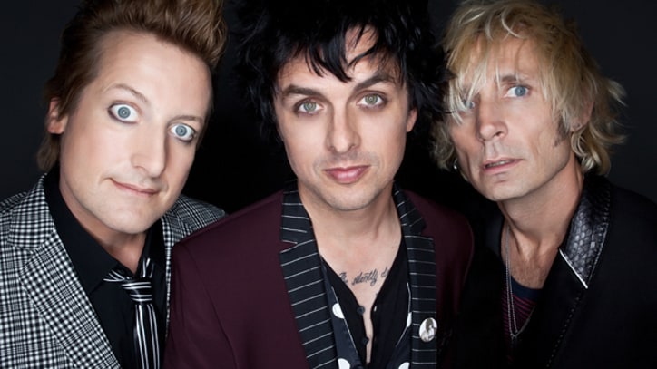 Green Day Rock Hard and Fast on '¡Dos!' – Album Premiere