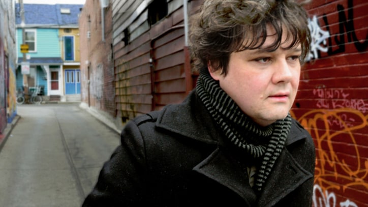Ron Sexsmith Goes Upbeat on 'She Does My Heart Good' – Song Premiere