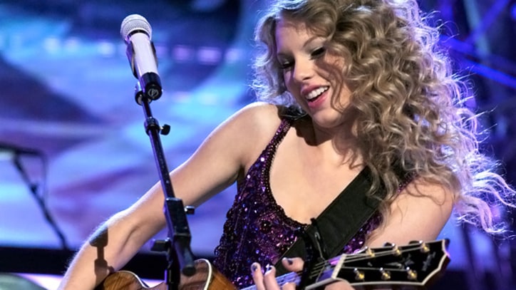 Women Rule the Charts in 2010