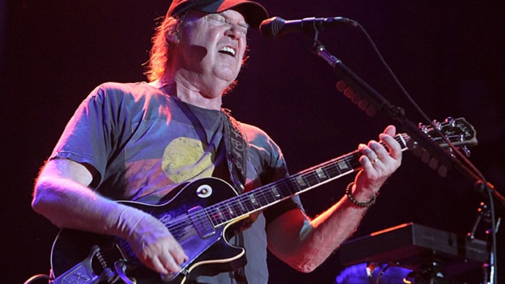 Neil Young and Crazy Horse to Perform at Sandy Benefit