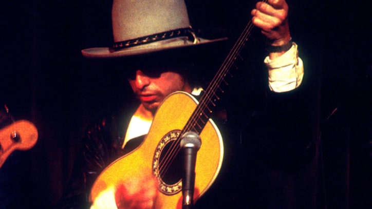 Bob Dylan and Crew Reprise Carter Benefit in Houston